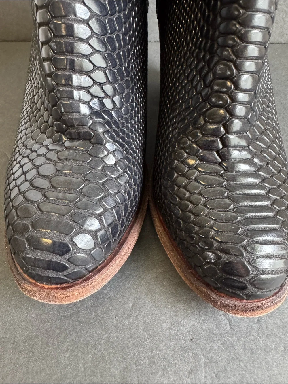 Freebird by Steven Detroit Boots Black Snake Embossed Leather Ankle‎ Booties 9